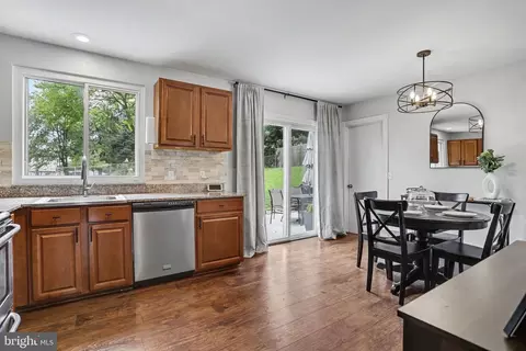 Kitchen - 310 Rita Rd, York, PA 17402 photo 2 of 2