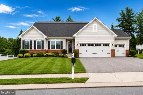 1013 Pin Oak Ln, York, PA 17403