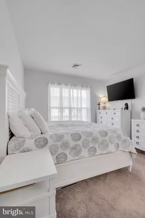 Bedroom - 7459 Saint Patrick Ct, Abbottstown, PA 17301 photo 3 of 5