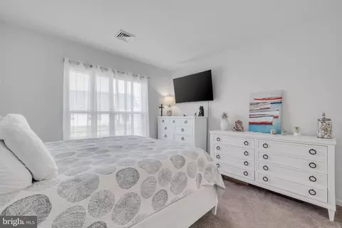 Bedroom - 7459 Saint Patrick Ct, Abbottstown, PA 17301 photo 1 of 5