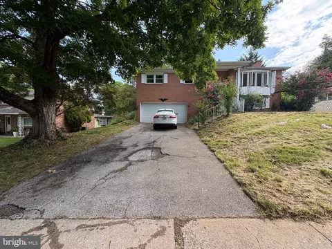 2575 Cambridge Rd, York, PA 17402
