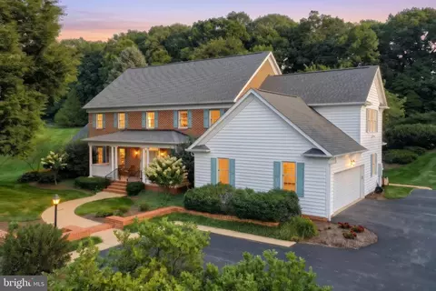 2861 Deer Chase Ln, York, PA 17403