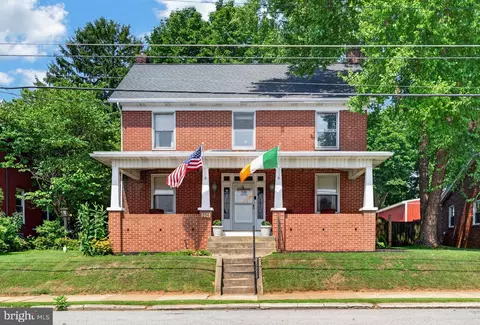106 N 3rd St, New Freedom, PA 17349