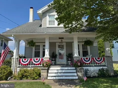 3148 N George St, Emigsville, PA 17318