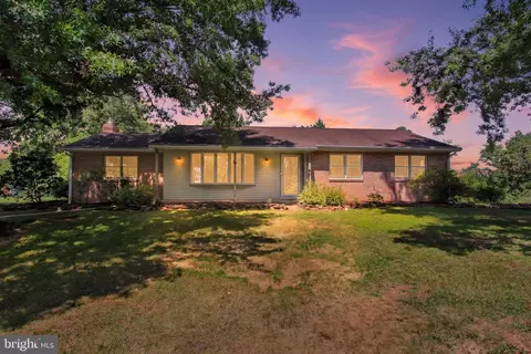 1736 Baltimore, Dillsburg, PA 17019