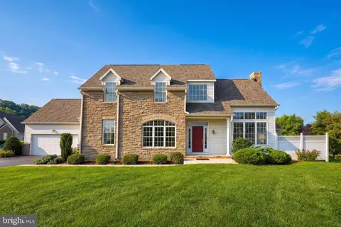 1140 Turnberry Ln, York, PA 17403
