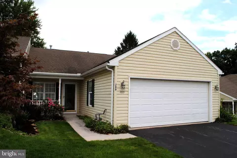 289 Winners Circle Dr, Red Lion, PA 17356