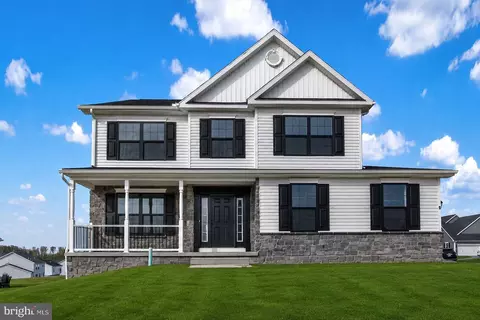 41 Friar Rd #33, York, PA 17408