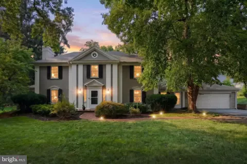 170 Edgewood Dr, York, PA 17403