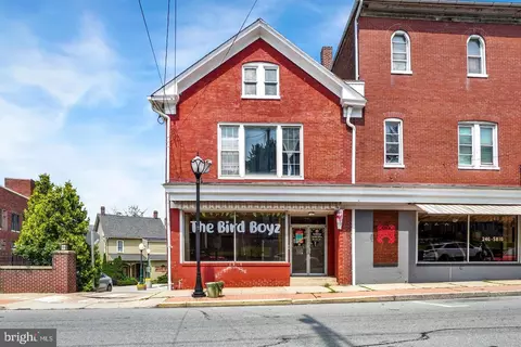 23 S 25 S Main St, Red Lion, PA 17356