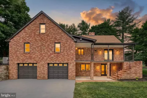 521 Windy Hill Rd, New Freedom, PA 17349