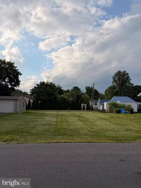 103 Hutton Rd, New Cumberland, PA 17070