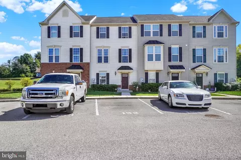 7983 Erinvale Ln, Seven Valleys, PA 17360