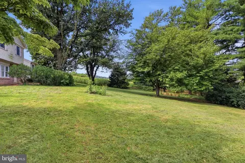 Exterior - 200 S 8th St, Mount Wolf, PA 17347 photo 9 of 12