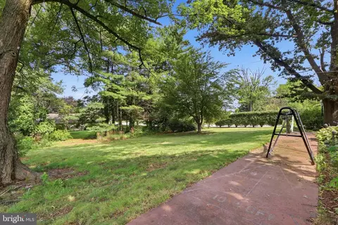 Exterior - 200 S 8th St, Mount Wolf, PA 17347 photo 8 of 12