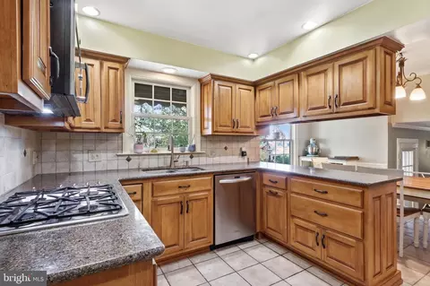 Kitchen - 200 S 8th St, Mount Wolf, PA 17347 photo 1 of 6