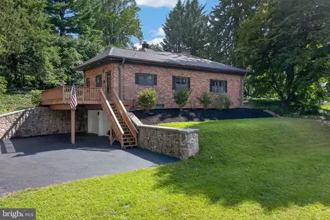 914 Somerset Ln, York, PA 17403