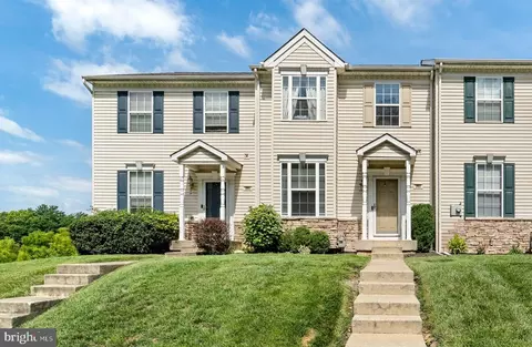 363 Bruaw Dr, York, PA 17406