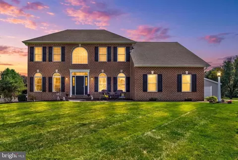 30 Berkshire Dr, Shrewsbury, PA 17361