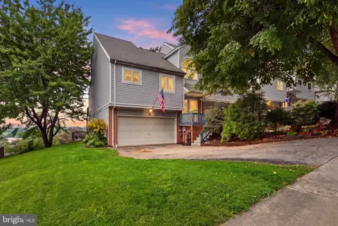 50 Greenleaf Rd, York, PA 17406