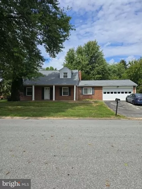 84 Crosswind Dr, Shrewsbury, PA 17361
