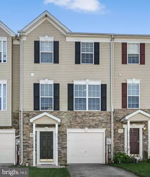 3711 Armory Ln #3711, York, PA 17408