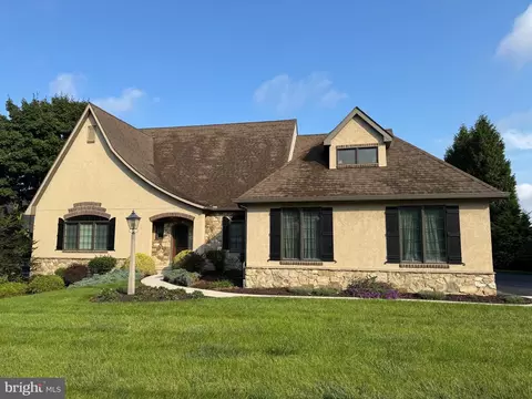 832 Heritage Hills Dr, York, PA 17402