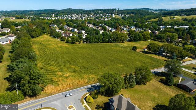 602 Chestnut Hill Rd, York, PA 17402