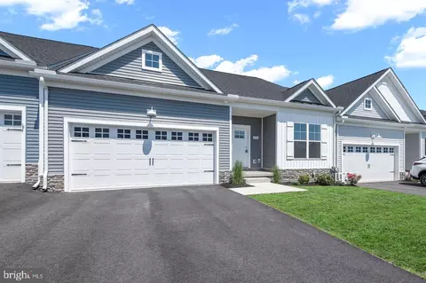 105 Bailey Dr, Hanover, PA 17331