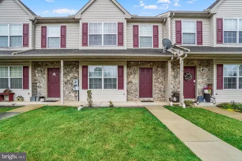 45 Yarrow Ct #F045, Manchester, PA 17345