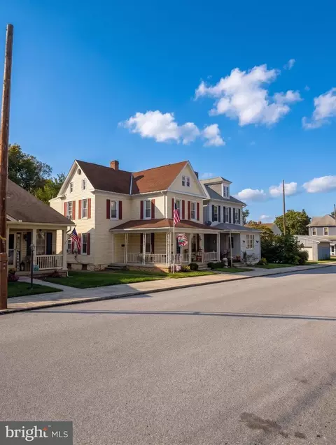 320 Spring Ave, Hanover, PA 17331