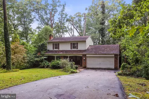 6267 E Hill Top Dr E, Spring Grove, PA 17362