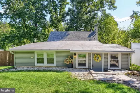 291 Camp Ground Rd, Dillsburg, PA 17019