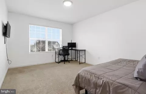 Bedroom - 215 Azalea Dr, Windsor, PA 17366 photo 5 of 7