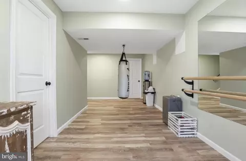 Entry Way - 215 Azalea Dr, Windsor, PA 17366 photo 10 of 12