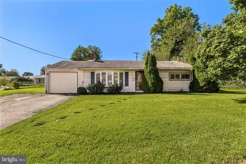 802 Richwill Ln, York, PA 17404