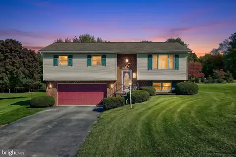 2115 Noss Rd, York, PA 17408