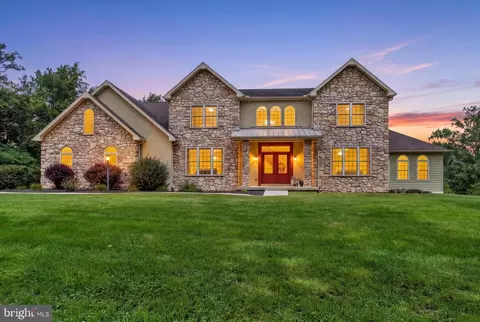 105 Thundergust Mill Rd, Wellsville, PA 17365