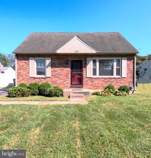 303 Greystone Rd, York, PA 17402