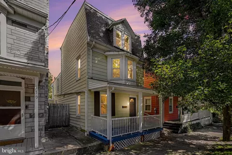 173 N Water St, Spring Grove, PA 17362