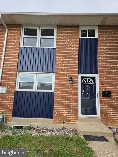 863 E Kings Ct, York, PA 17403