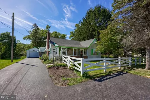 7 Pine St, Dillsburg, PA 17019