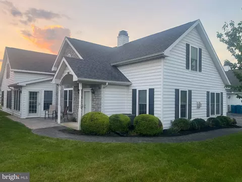 2176 Bayberry Ln, York, PA 17403