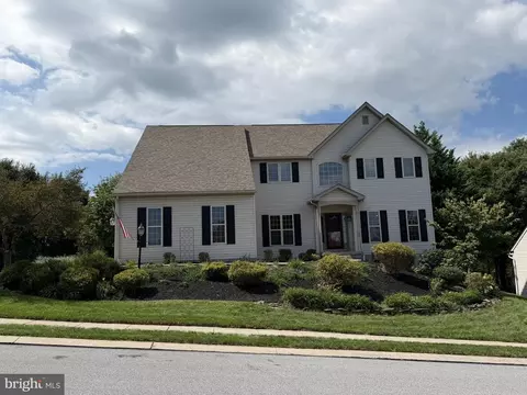 109 E Greenbriar Dr, York, PA 17407