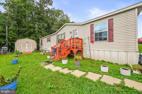 103 Rustique Dr, York, PA 17408