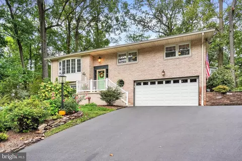 2731 Cambridge Rd, York, PA 17402