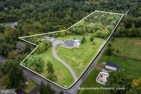 135 Stoney Run Rd, Dillsburg, PA 17019