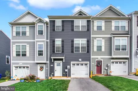 194 Hudson Blvd, Red Lion, PA 17356