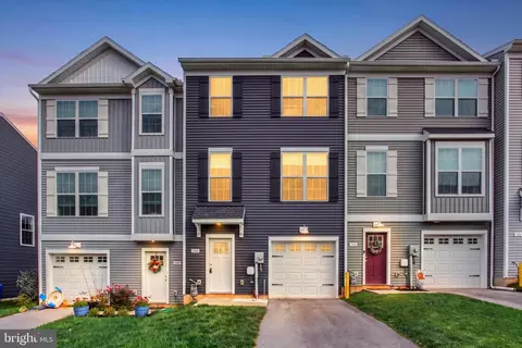 194 Hudson Blvd, Red Lion, PA 17356