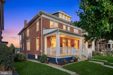 749 W Broadway, Red Lion, PA 17356